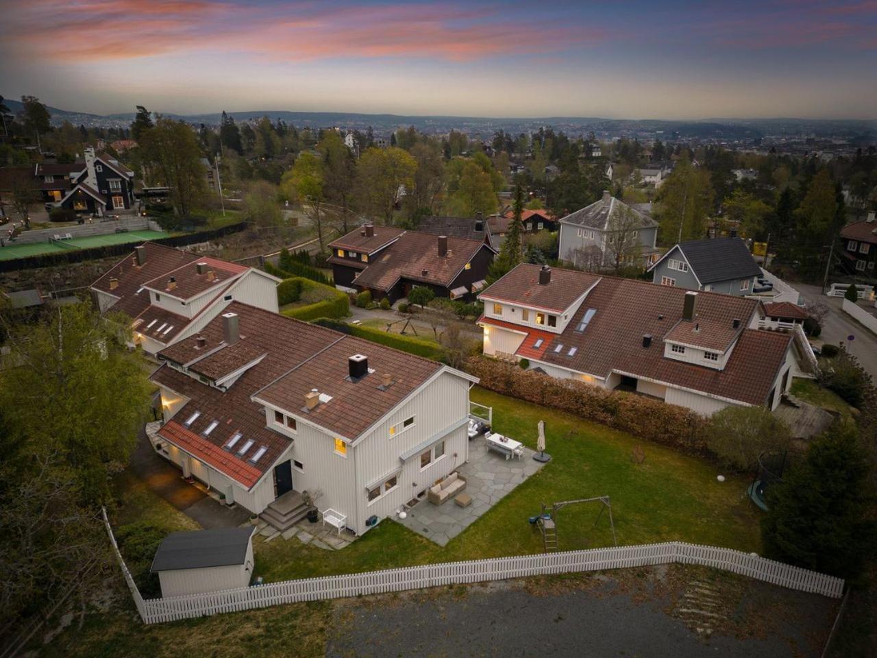 Вілла Slemdal, Oslo West Екстер'єр фото